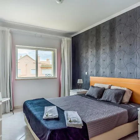 Flh Albufeira Bright Flat With Pool * Albufeira
